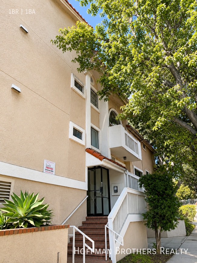 Photo - 9801 Tabor St Unit 207