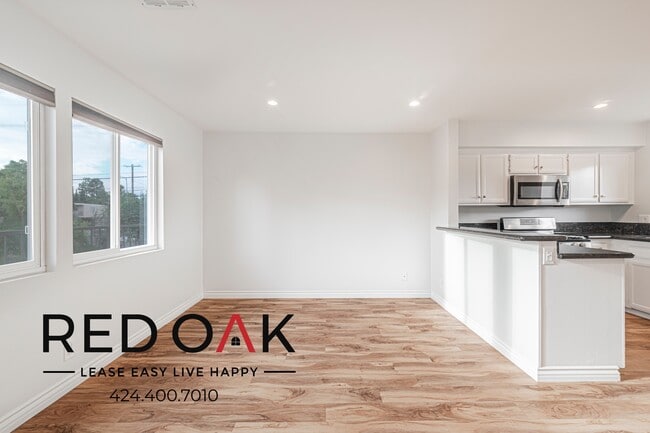 Photo - 11218 Oxnard St Unit 4