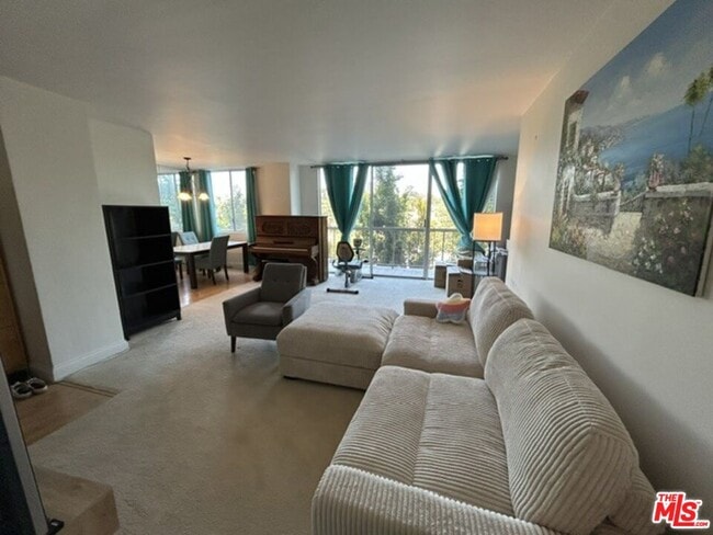 Photo - 10747 Wilshire Blvd Unit 708