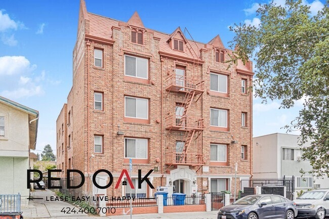 Building Photo - 516 N Harvard Blvd Rental