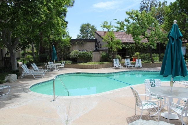 Community pool and spa - 21820 Marylee St