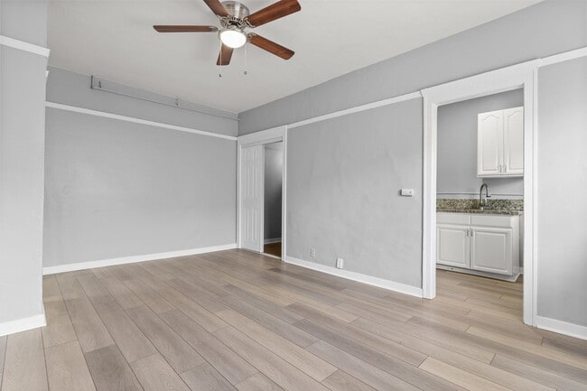 Photo - 1424 Chestnut Ave Unit 06