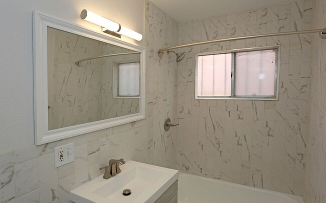 Photo - 10227 S 10th Ave Unit #3