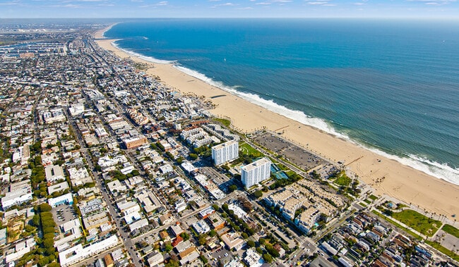 Located at the beach in Santa Monica - The Shores