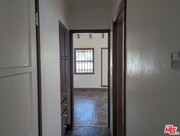 Photo - 644 W 40th Pl House