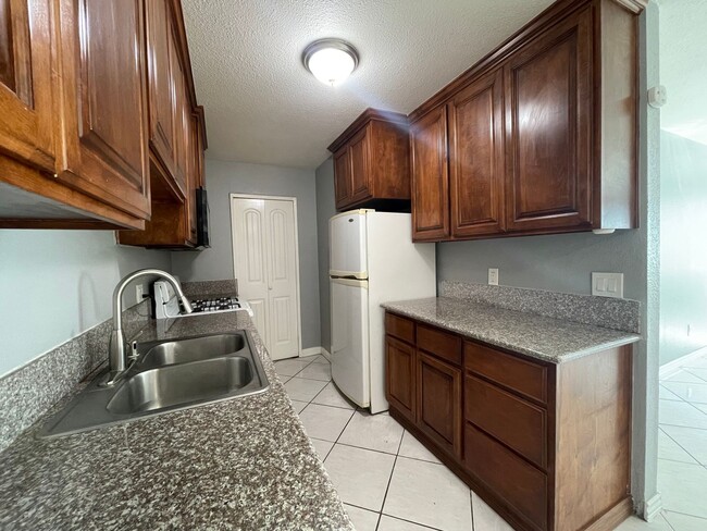 Photo - Spacious 2 Bed/ 1 Bath For Rent in Otay Mesa West Avail NOW! Unit F