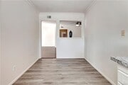 Photo - 25245 Tanoak Ln