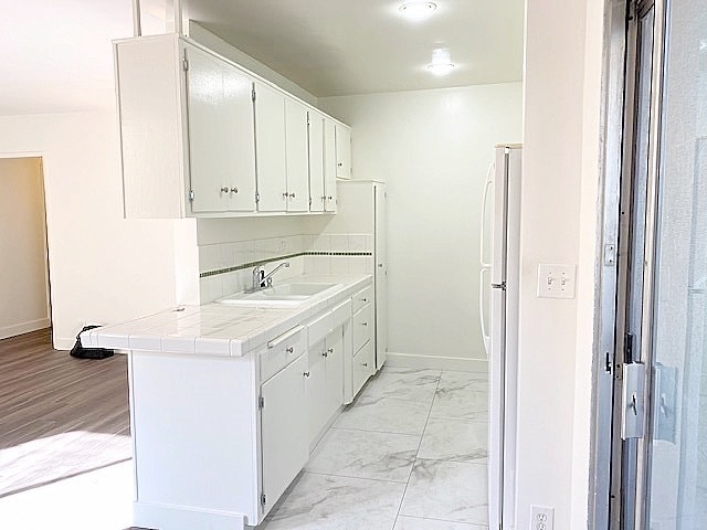 Photo - 435 S Mariposa Ave