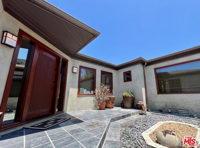 Photo - 10327 Lorenzo Dr