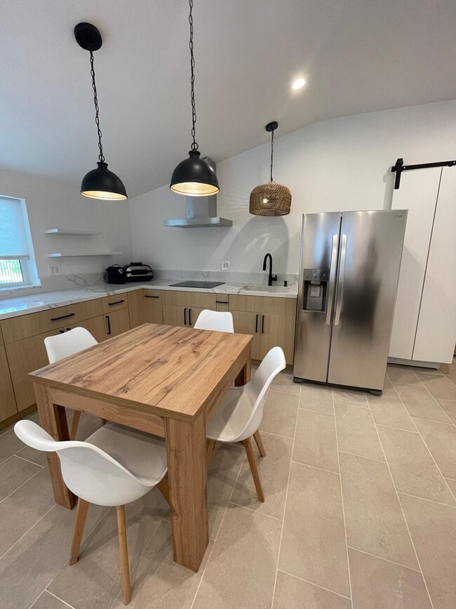 Photo - 20570 Hatteras St