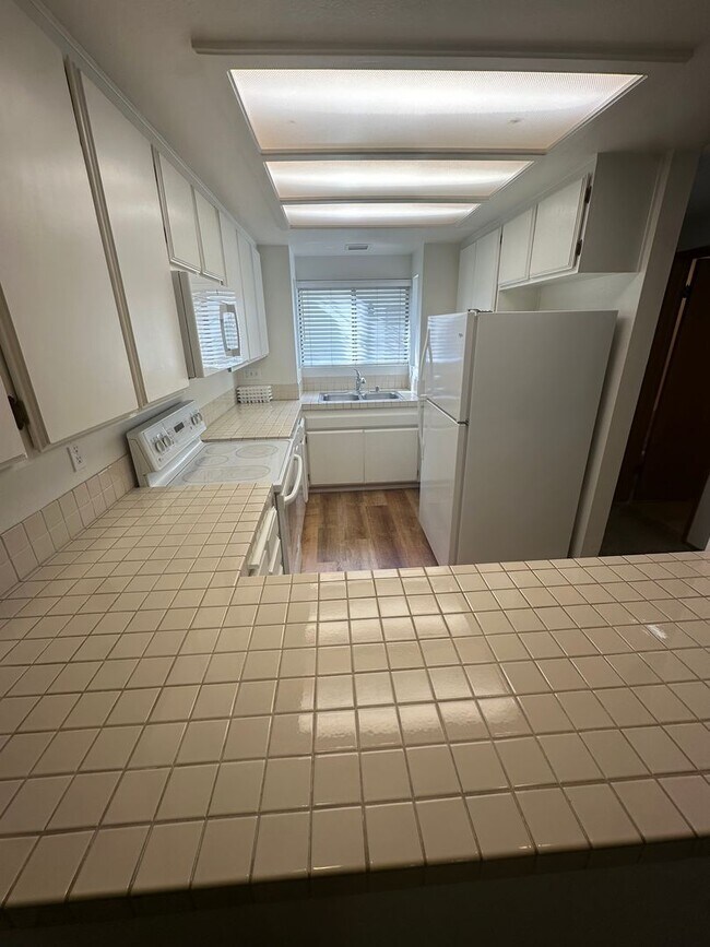 Photo - Beautiful 2 bed / 2.5 bath / 1,218 sqft Condo in Solana Beach - Available 01/26 Unit G