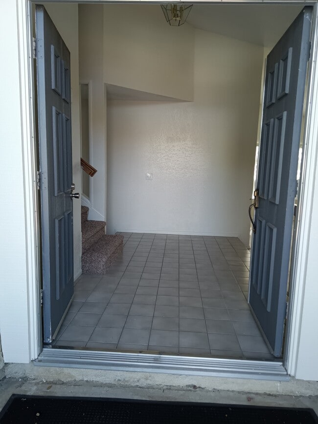 Photo - 1558 Arnica Ln