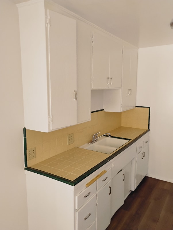 Photo - 2239 N Catalina St Unit 6