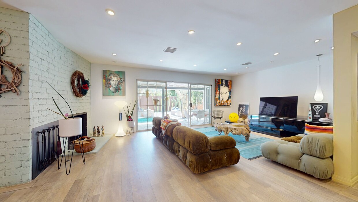 3D Tour - 6570 Lakeridge Rd