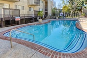 Pool - Garnet Victoria Apartments