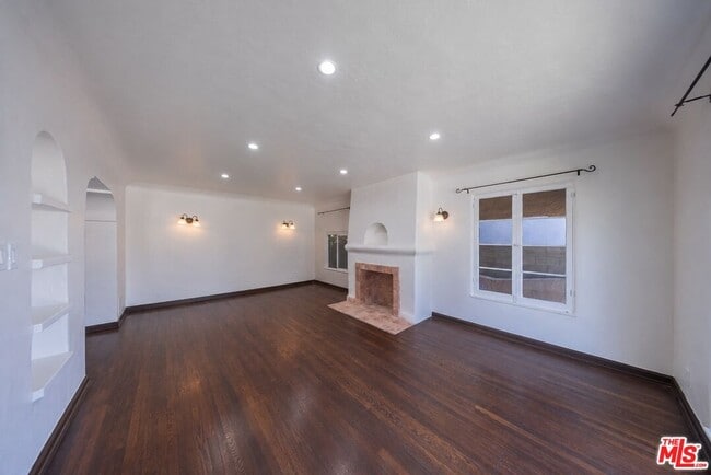 Photo - 8230 Blackburn Ave Unit 1