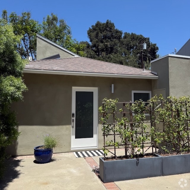 Building Photo - 4210 La Salle Ave Unit A Rental