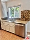 Photo - 153 N Irving Blvd