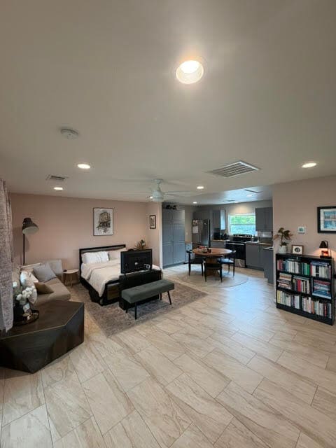 Photo - 1017 Arroues Dr Unit Upstairs Studio
