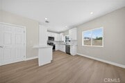 Photo - 11842 Arminta St