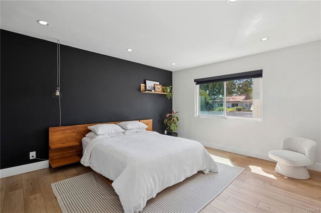 Building Photo - 404 Vista Roma Rental