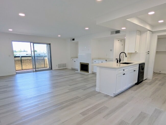 Photo - 12635 Main St Unit 221