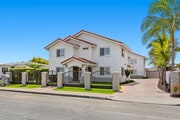Photo - 1749 Dahlia Ave House