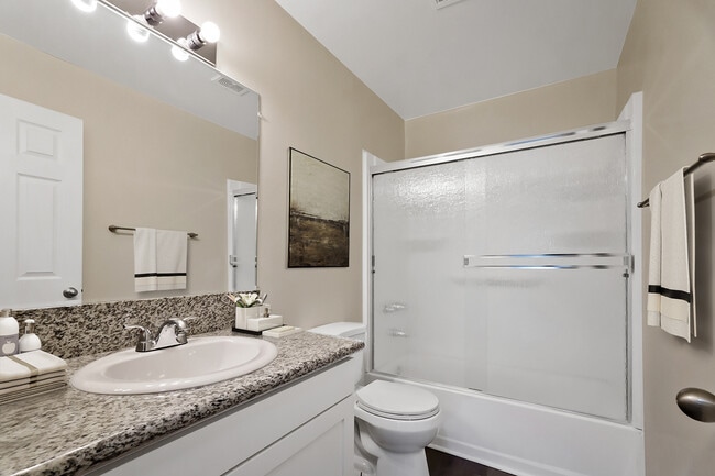 Photo - Lakewood Colony Apartments