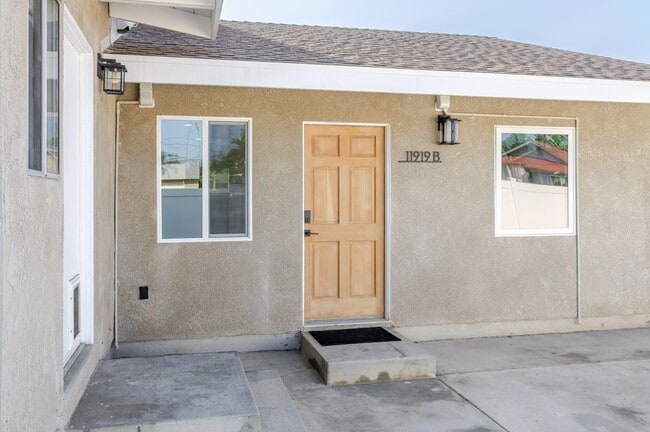 Photo - 11919 Ranchito St Apartment