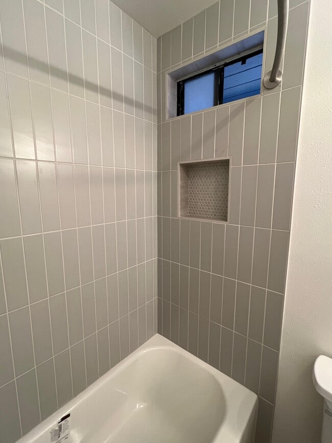 Photo - 236 S Curtis Ave Unit E