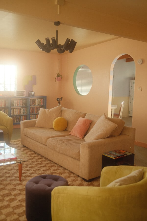 Photo - 5555 Howard Dr