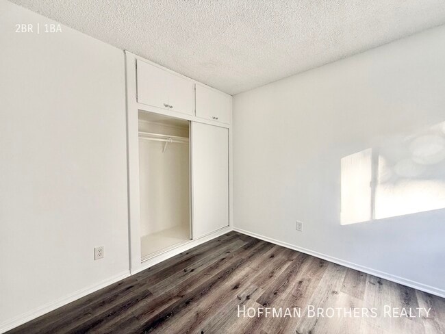 Photo - 1819 S Oxford Ave Unit 9