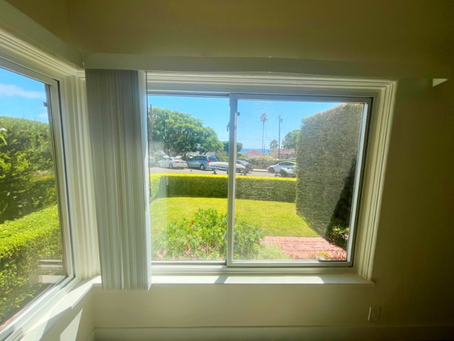 Photo - 244 Cliff Dr Unit 2