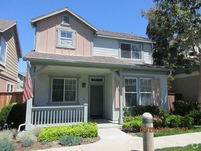 Building Photo - CHARMING 3 BR/2.5 BATH  " TWELVE PICKET LA... Rental