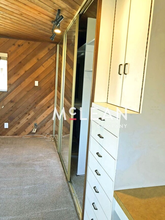 Photo - 5830 Appian Way Unit B