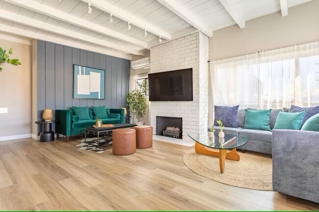 Photo - 326 Rosecrans Ave Unit 326