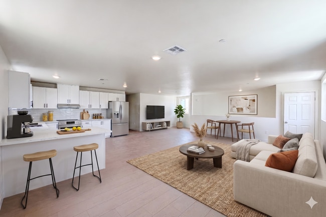 Building Photo - 2026 Luxury 4 & 6 Bedroom Unit #732 1/2