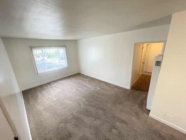 Cute Leimert Park 1bd/1ba unit with parkin... - Cute Leimert Park 1bd/1ba unit with parkin... Apartment Unit #1