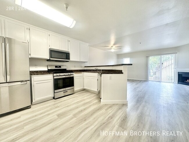 Photo - 7323 Winnetka Ave