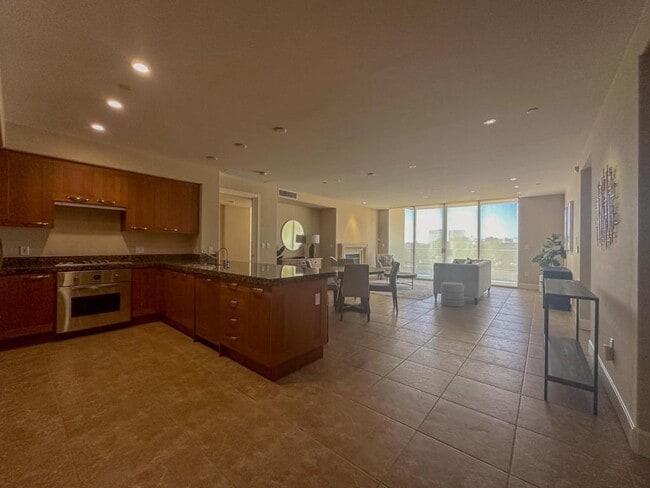 Photo - 5068 Scholarship