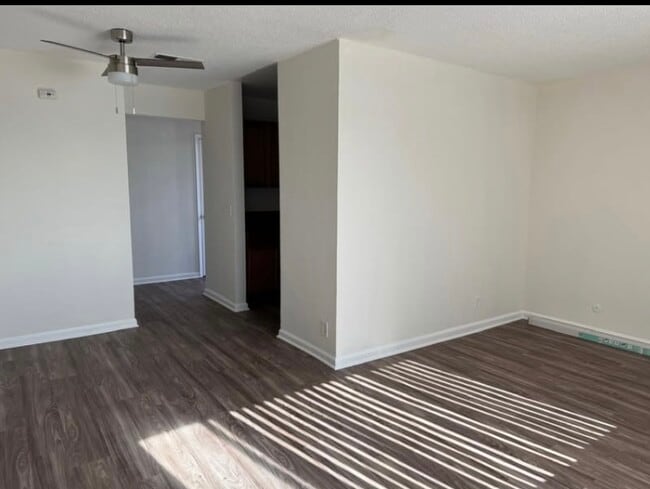 LIVING ROOM - 3299 Imperial Ave Unit 13