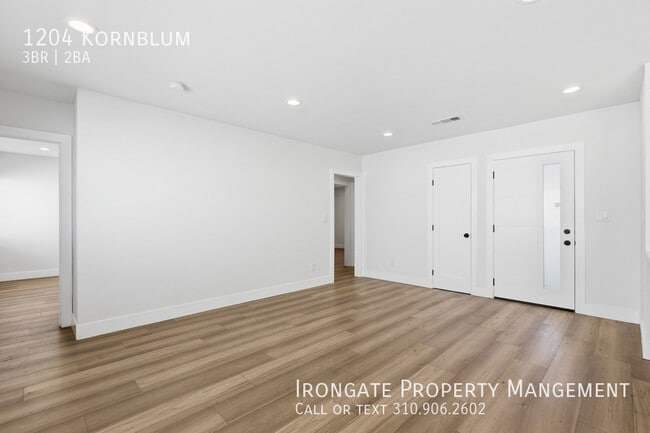 Photo - 1204 Kornblum-