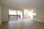 Photo - 6000 Canterbury Dr Unit M122