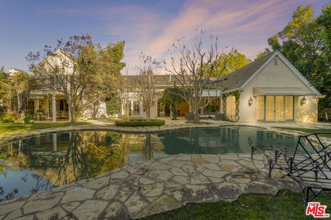 Photo - 821 Whittier Dr