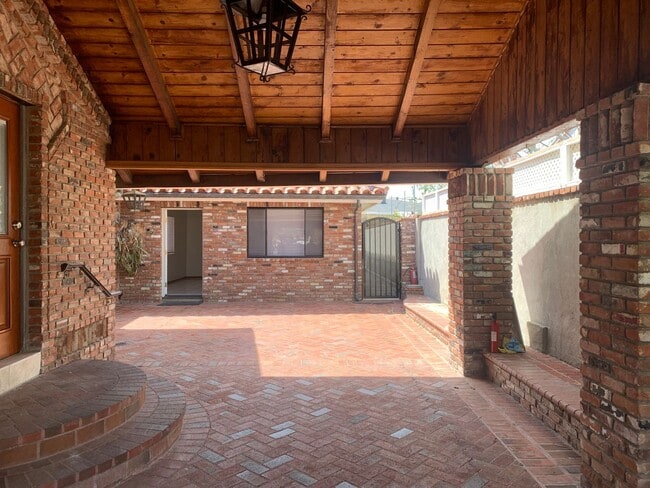 2 Properties Available for Rent! Ranch sty... - 2 Properties Available for Rent! Ranch sty... House