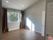 Photo - 7327 Willoughby Ave Unit 5