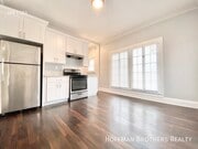 Photo - 1836 N Wilton Pl