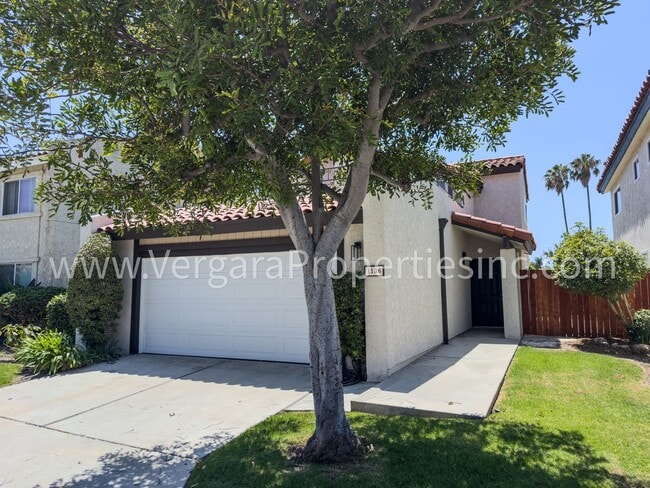 Building Photo - 1136 Gian Dr