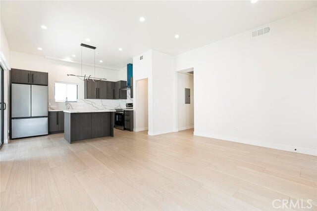 Photo - 17440 Index St