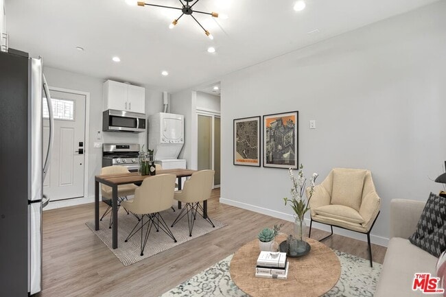 Photo - 1233 Stearns Dr